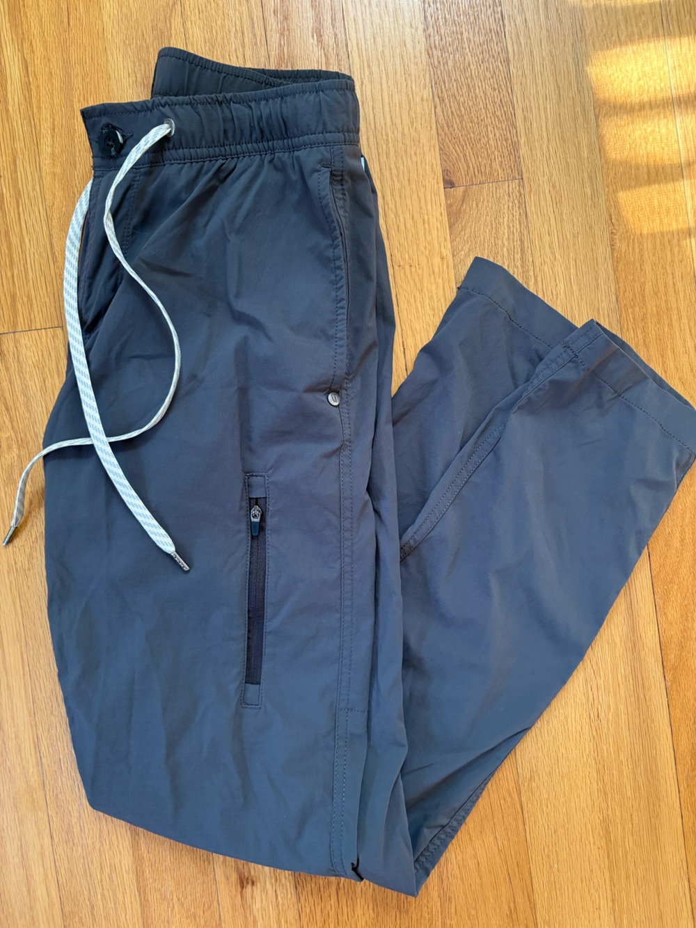 Vuori Men's Charcoal Gray Lightweight Joggers